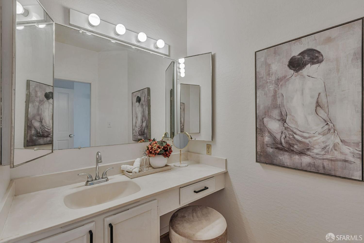Photo #19: 425032212 Listing: Photo #19