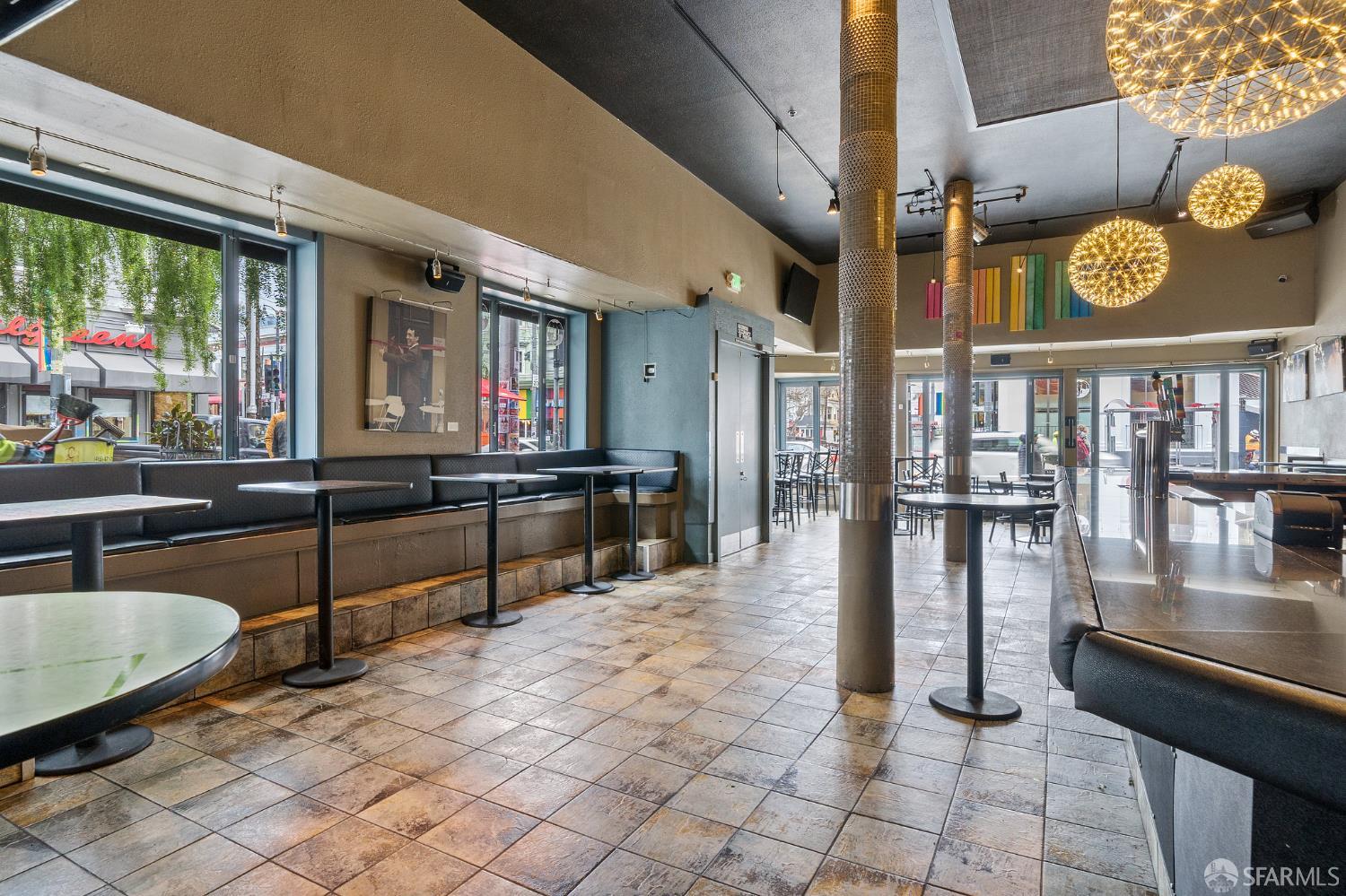 Detail Gallery Image 8 of 26 For 500 Castro St, San Francisco,  CA 94114 - – Beds | – Baths