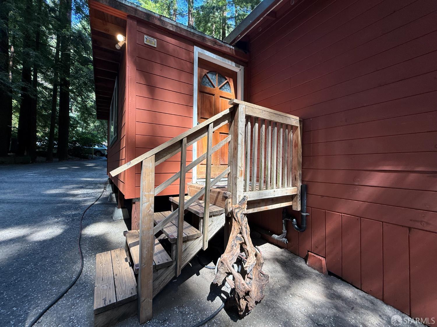 Detail Gallery Image 21 of 26 For 490 Huckleberry Ln, Boulder Creek,  CA 95006 - 3 Beds | 2 Baths