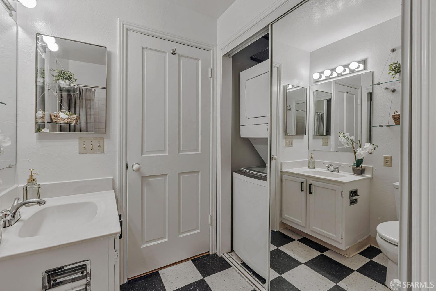 Photo #22: 425032212 Listing: Photo #22