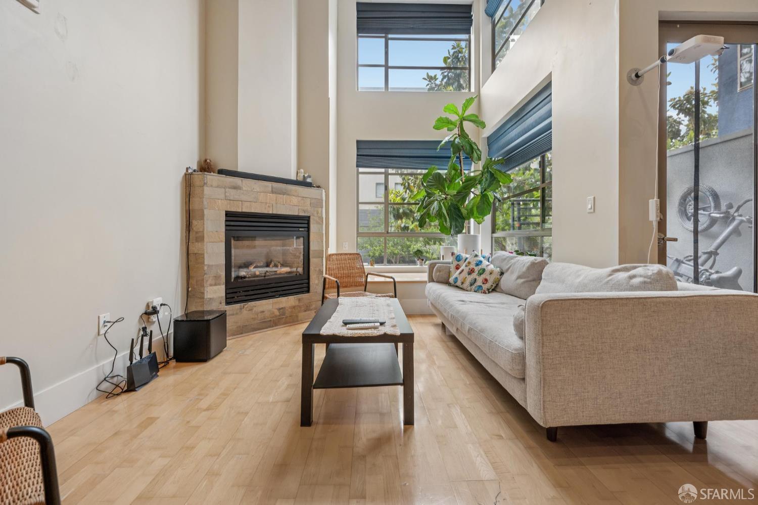 Detail Gallery Image 5 of 29 For 700 Illinois St #3,  San Francisco,  CA 94107 - 1 Beds | 2 Baths