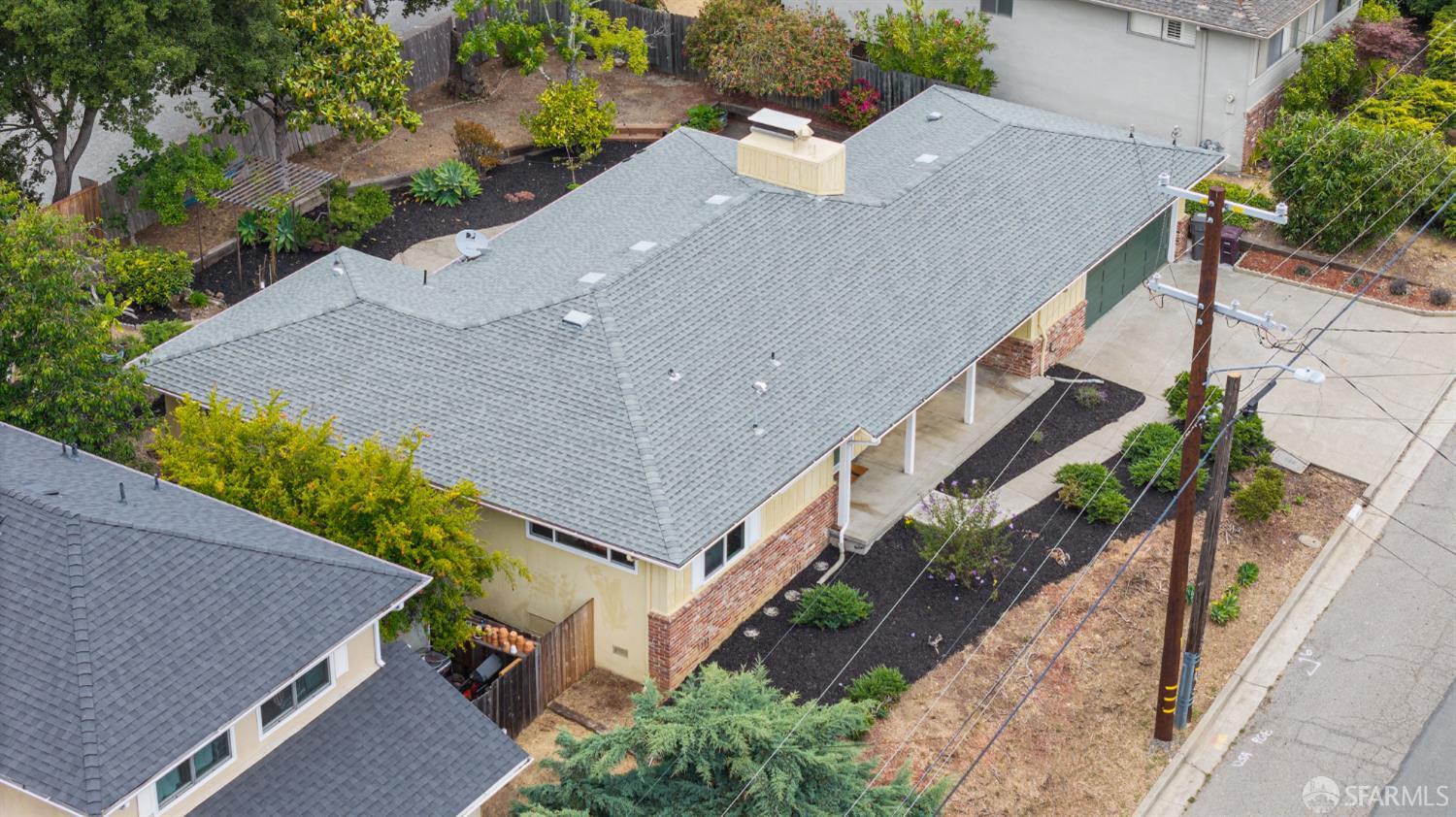 Detail Gallery Image 25 of 29 For 29 Woodcrest Cir, Oakland,  CA 94602 - 3 Beds | 2 Baths