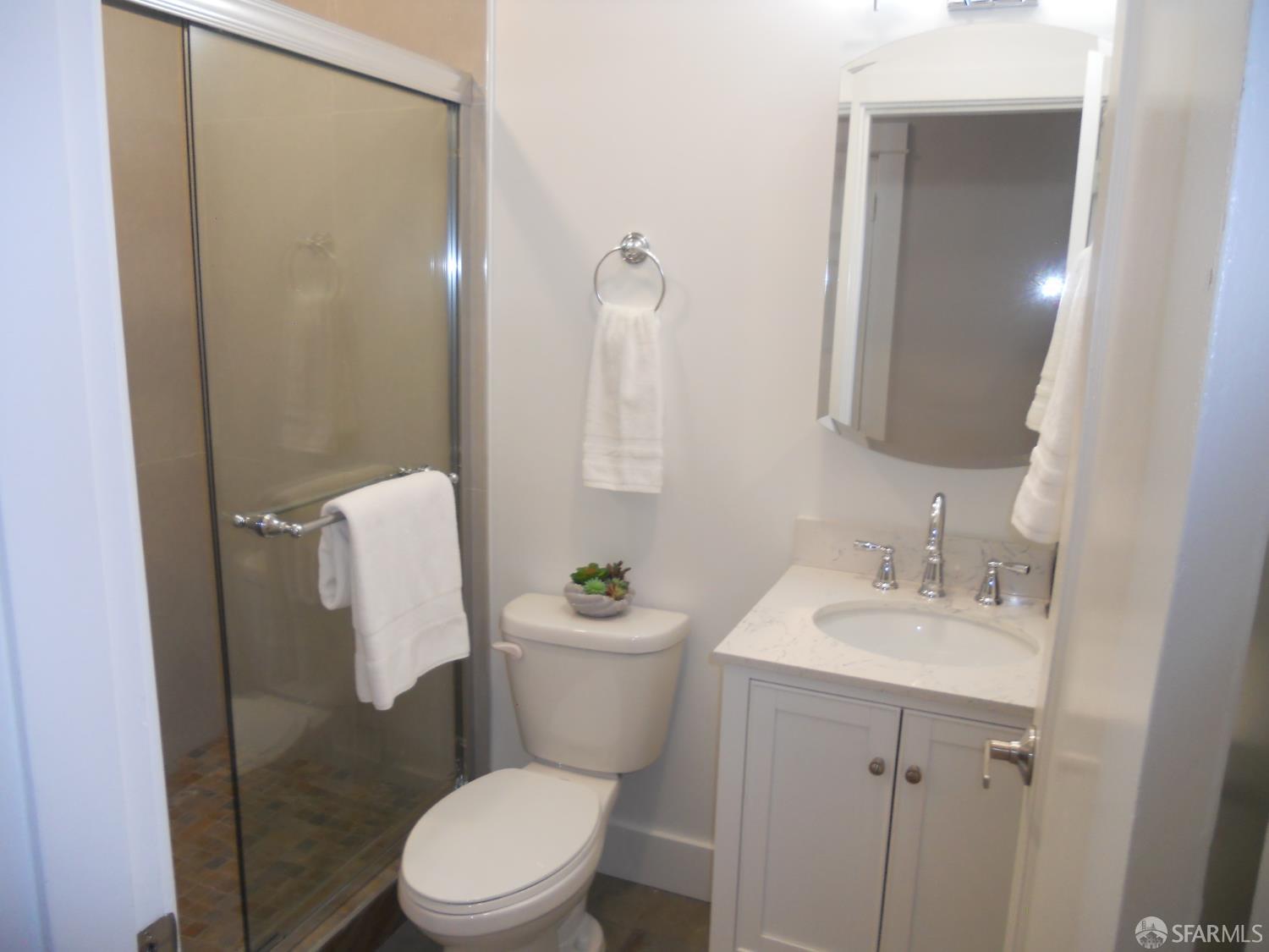 Detail Gallery Image 18 of 26 For 700 12th Ave #2,  San Francisco,  CA 94118 - 3 Beds | 2 Baths