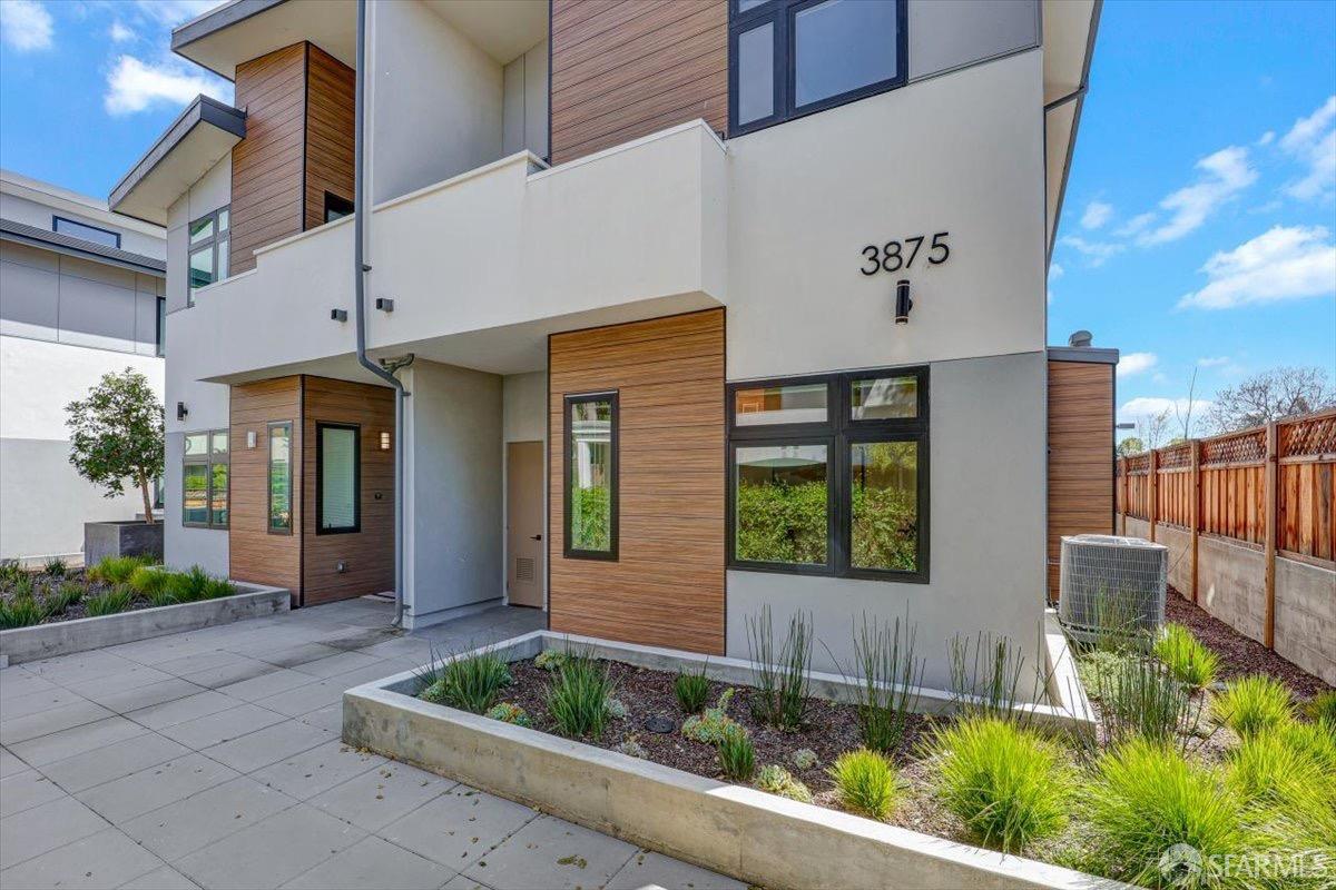 Detail Gallery Image 4 of 60 For 3875 El Camino Real #2,  Palo Alto,  CA 94306 - 2 Beds | 3 Baths