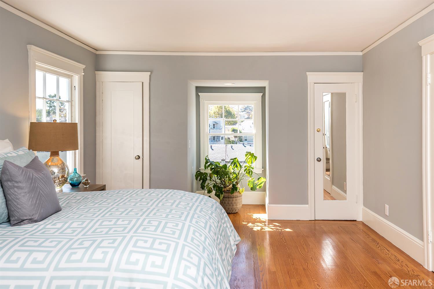 Detail Gallery Image 27 of 35 For 1708 Pleasant Valley Ave, Oakland,  CA 94611 - 3 Beds | 1/1 Baths