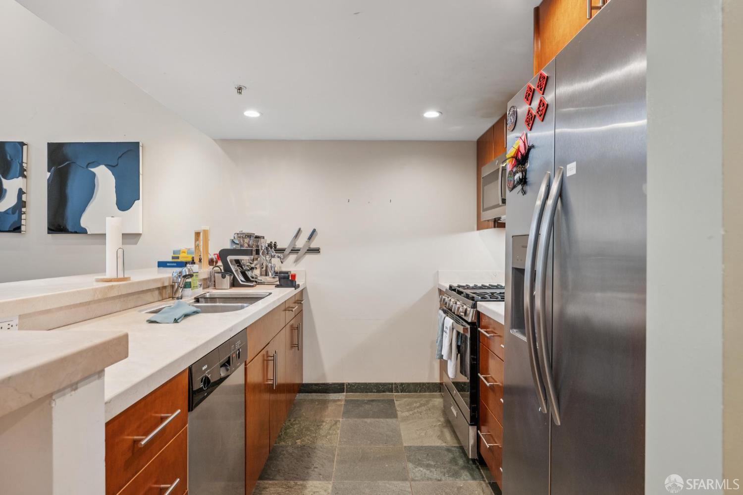 Detail Gallery Image 16 of 29 For 700 Illinois St #3,  San Francisco,  CA 94107 - 1 Beds | 2 Baths