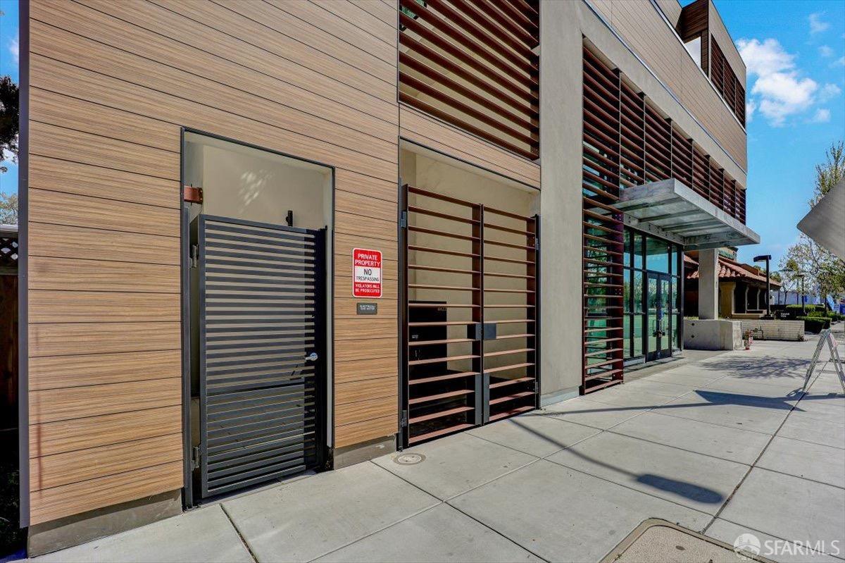 Detail Gallery Image 58 of 60 For 3875 El Camino Real #2,  Palo Alto,  CA 94306 - 2 Beds | 3 Baths