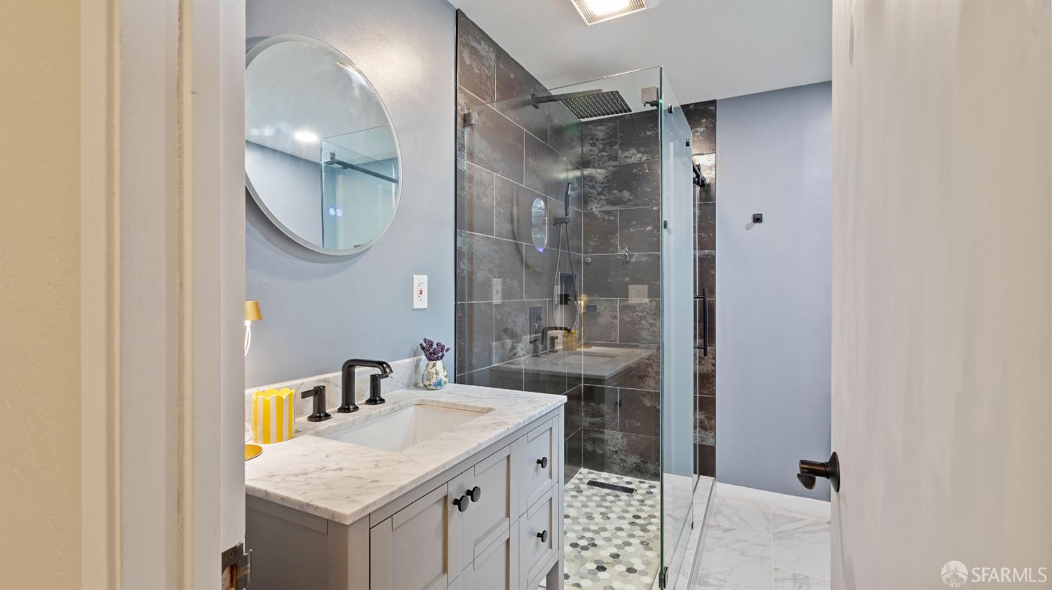 Detail Gallery Image 15 of 29 For 29 Woodcrest Cir, Oakland,  CA 94602 - 3 Beds | 2 Baths