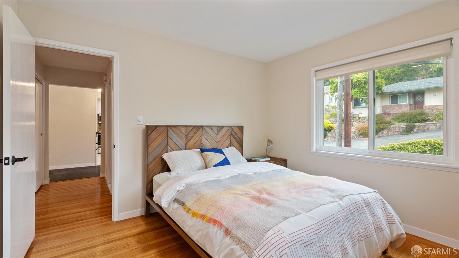Detail Gallery Image 19 of 29 For 29 Woodcrest Cir, Oakland,  CA 94602 - 3 Beds | 2 Baths