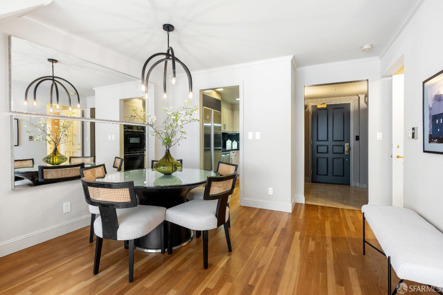 Detail Gallery Image 5 of 15 For 1340 Clay St #302,  San Francisco,  CA 94109 - 1 Beds | 1 Baths