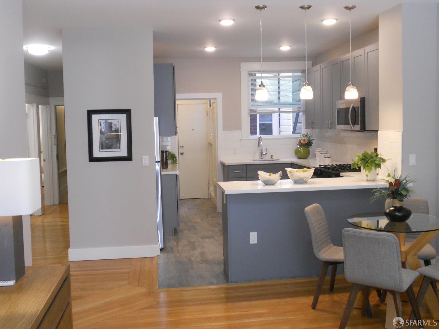 Detail Gallery Image 2 of 26 For 700 12th Ave #2,  San Francisco,  CA 94118 - 3 Beds | 2 Baths