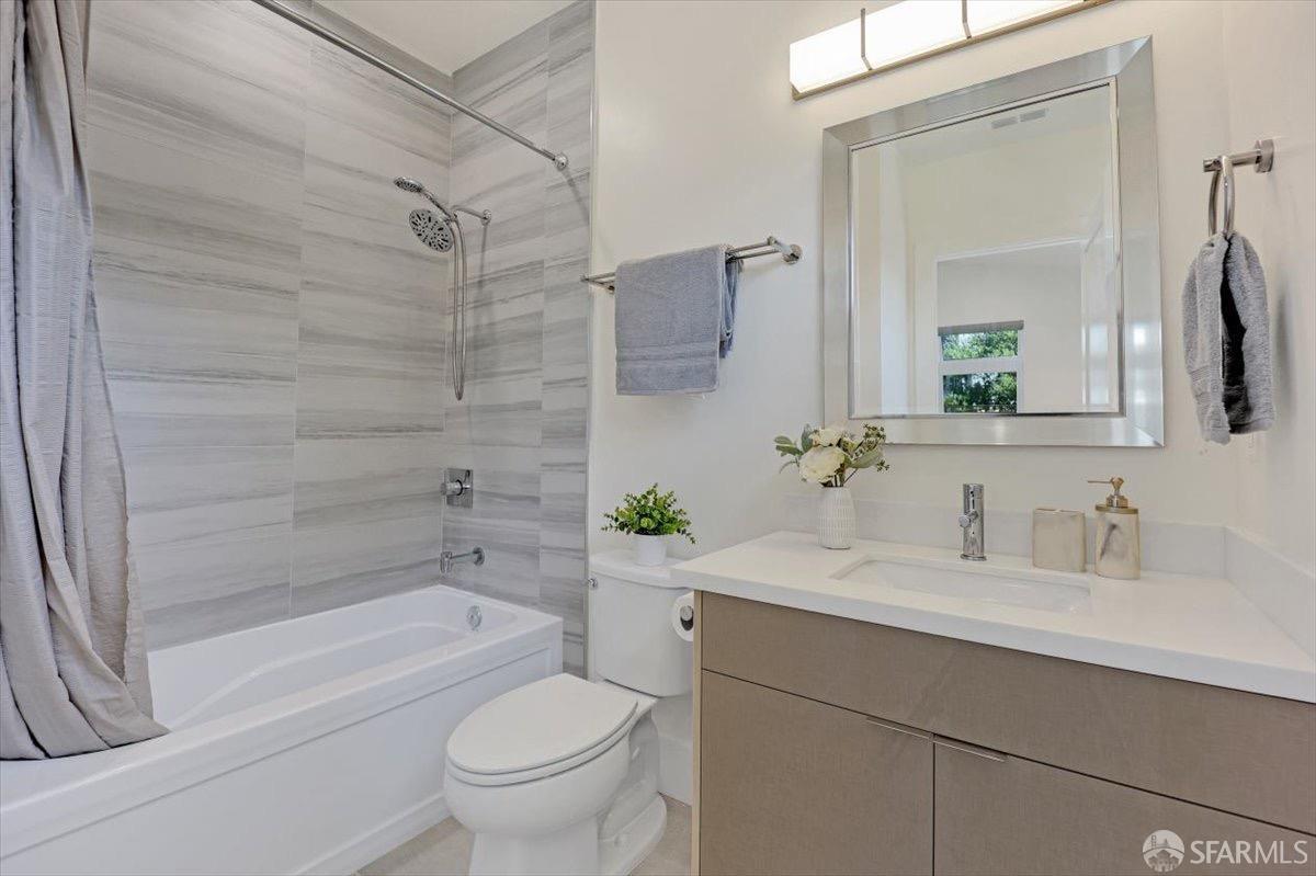 Detail Gallery Image 33 of 60 For 3875 El Camino Real #2,  Palo Alto,  CA 94306 - 2 Beds | 3 Baths