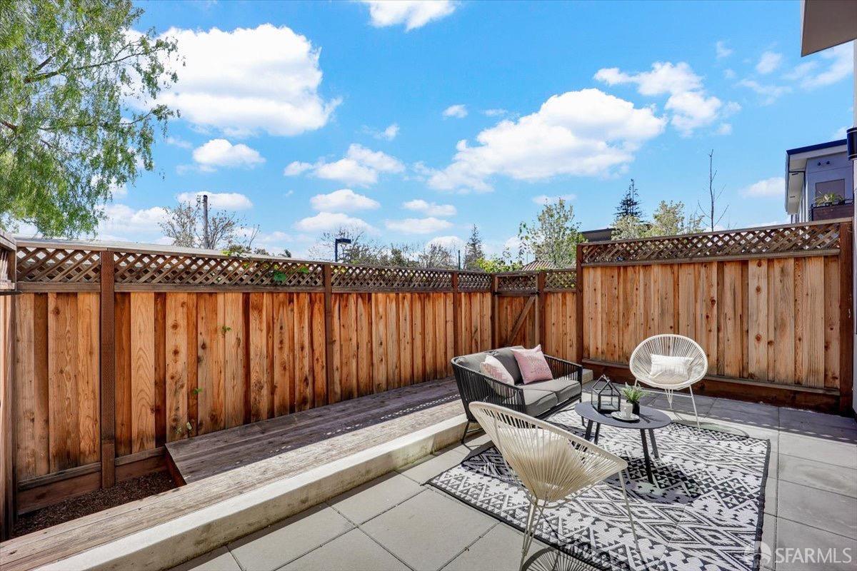 Detail Gallery Image 47 of 60 For 3875 El Camino Real #2,  Palo Alto,  CA 94306 - 2 Beds | 3 Baths
