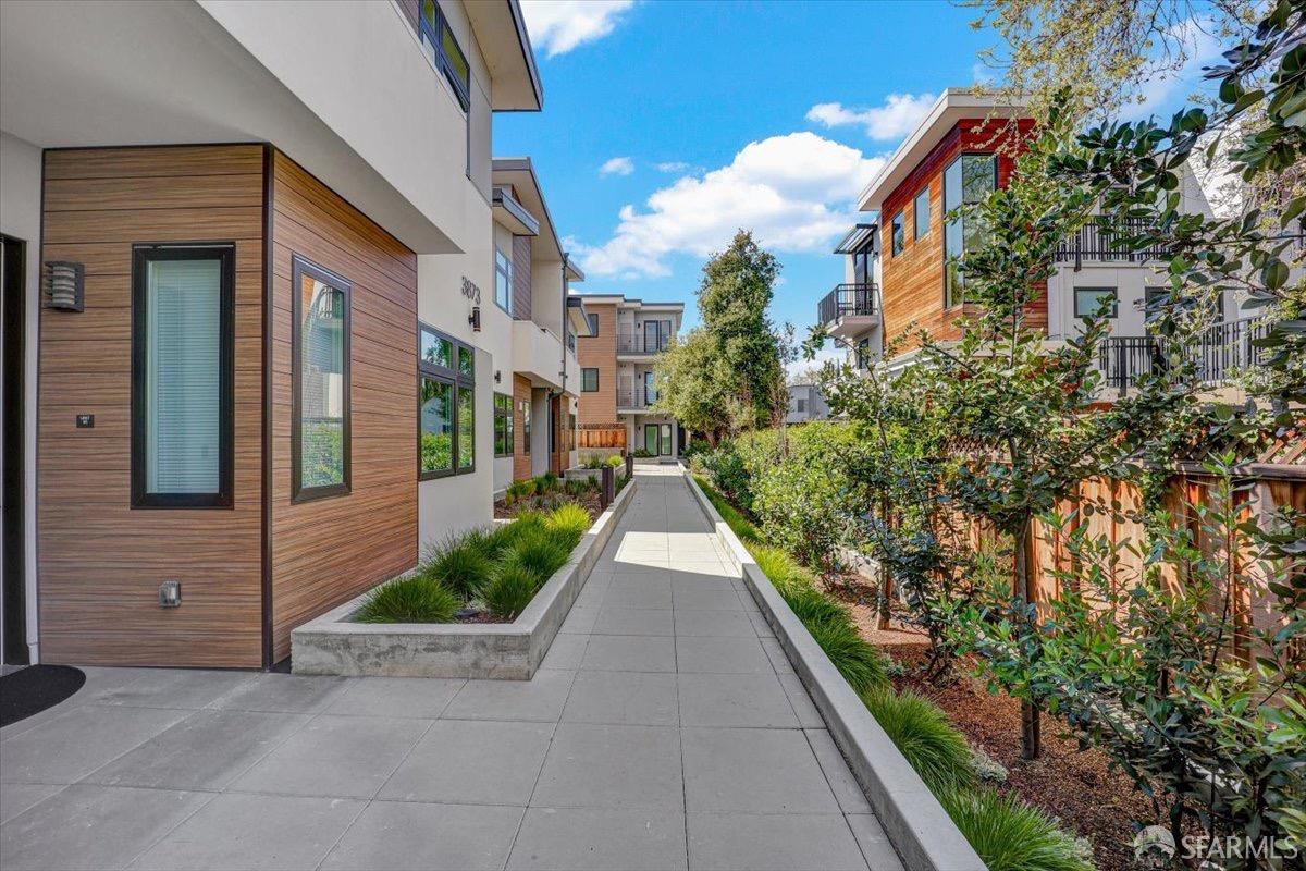 Detail Gallery Image 56 of 60 For 3875 El Camino Real #2,  Palo Alto,  CA 94306 - 2 Beds | 3 Baths