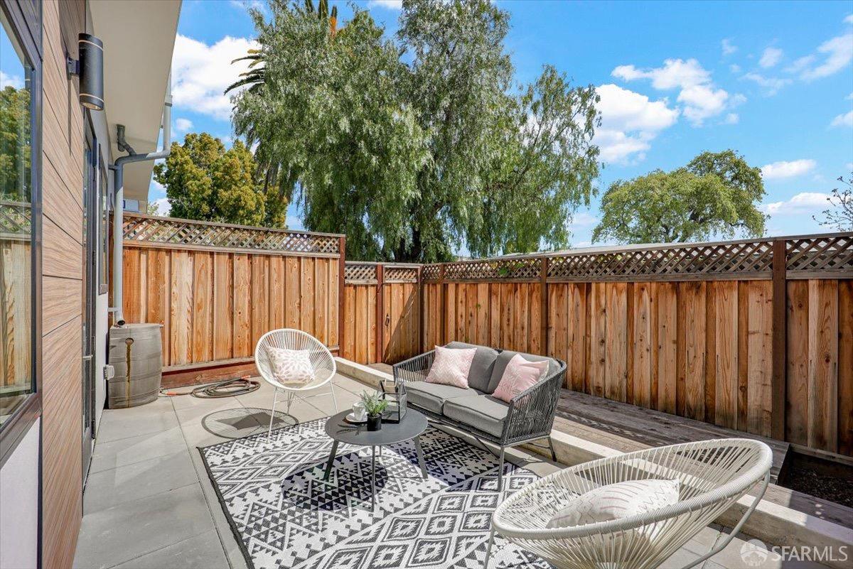 Detail Gallery Image 48 of 60 For 3875 El Camino Real #2,  Palo Alto,  CA 94306 - 2 Beds | 3 Baths