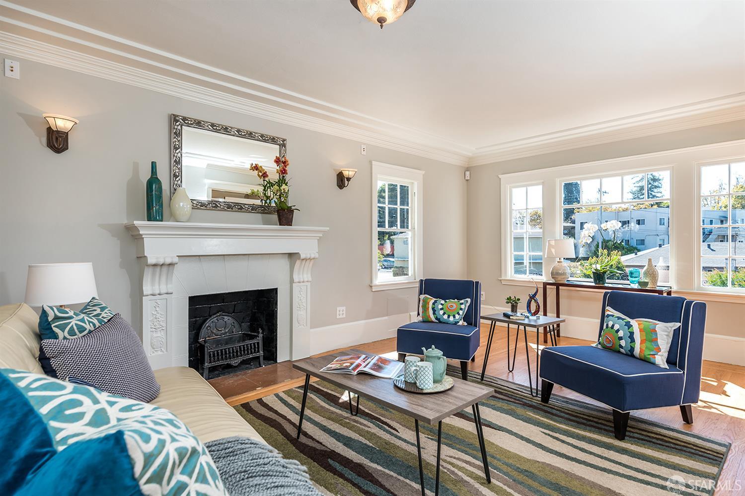 Detail Gallery Image 7 of 35 For 1708 Pleasant Valley Ave, Oakland,  CA 94611 - 3 Beds | 1/1 Baths