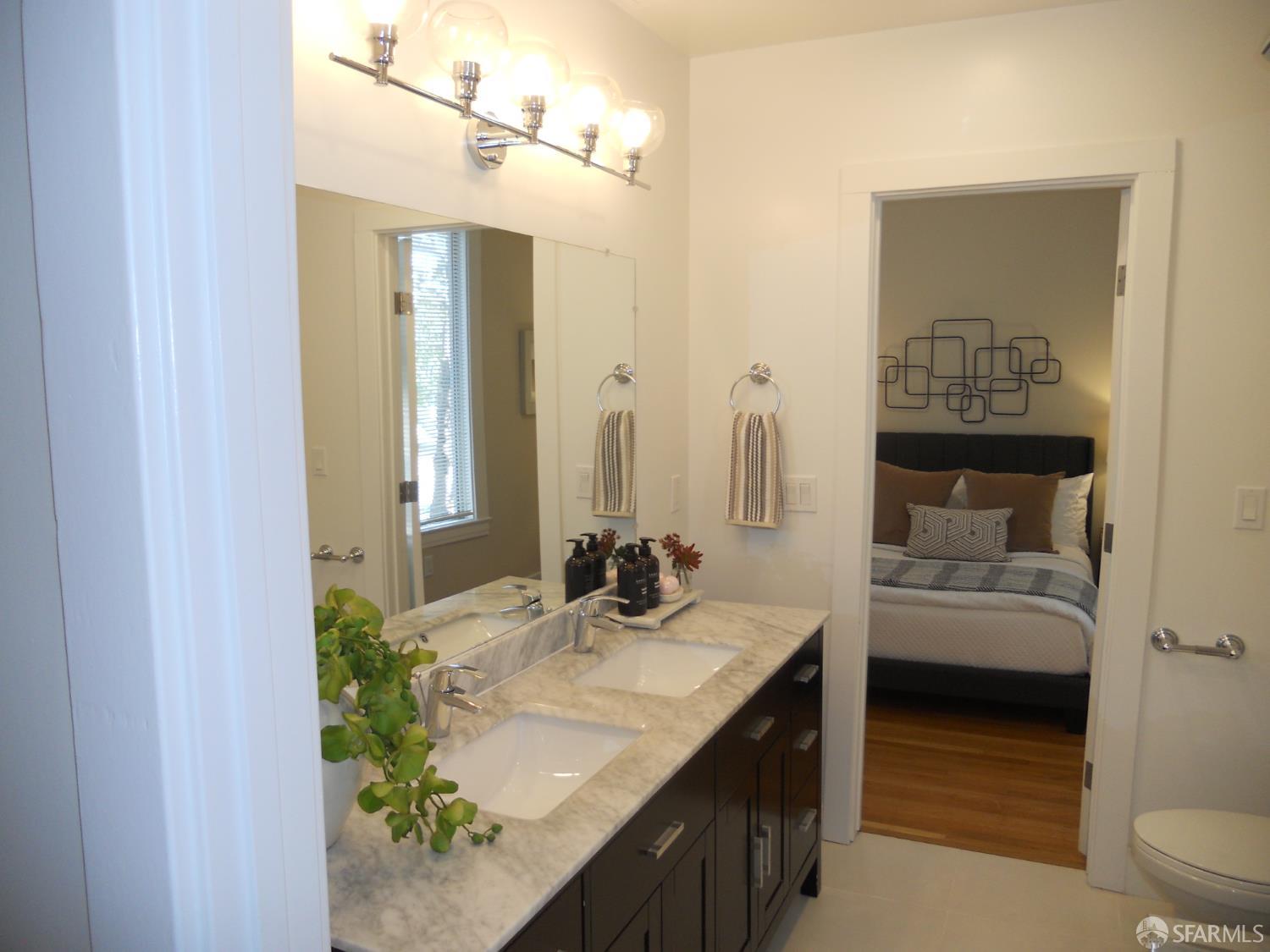 Detail Gallery Image 10 of 26 For 700 12th Ave #2,  San Francisco,  CA 94118 - 3 Beds | 2 Baths