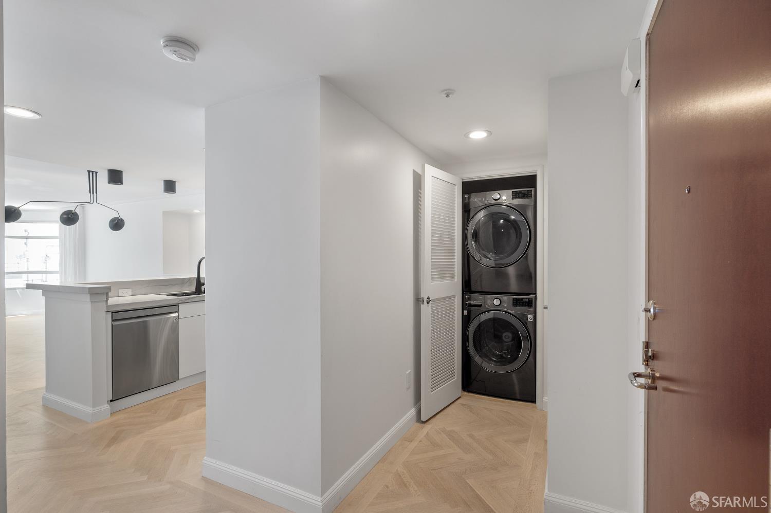 Detail Gallery Image 3 of 51 For 403 Main St #717,  San Francisco,  CA 94105 - 1 Beds | 1 Baths