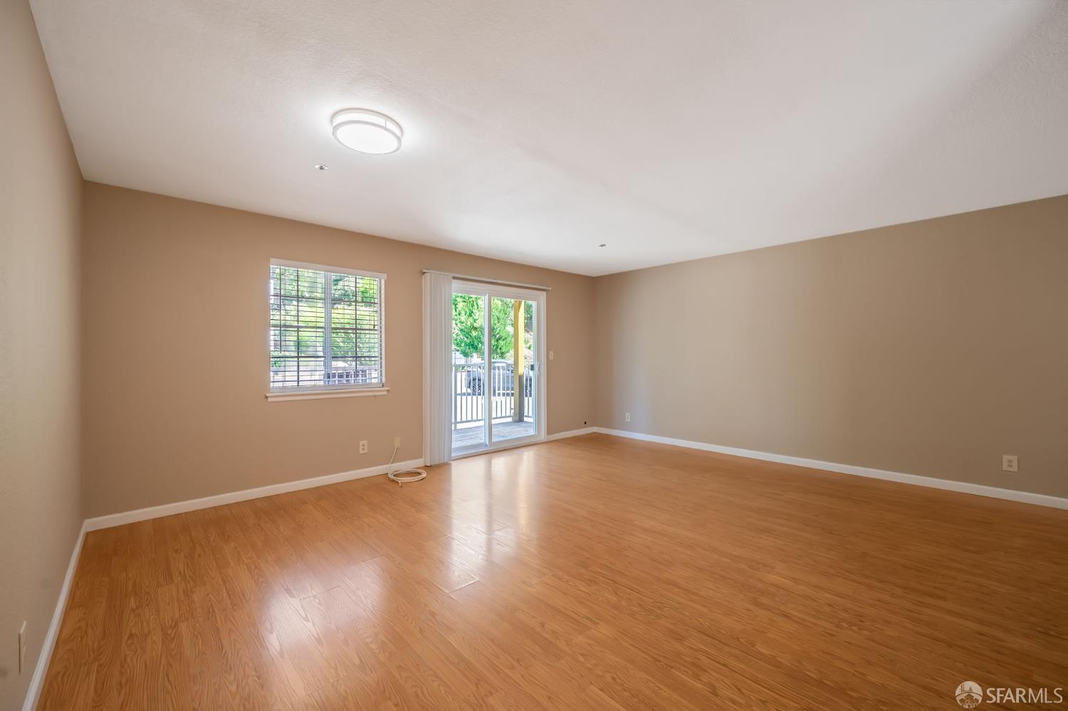 Detail Gallery Image 12 of 31 For 1021 San Luis Cir #612,  Daly City,  CA 94014 - 2 Beds | 2 Baths