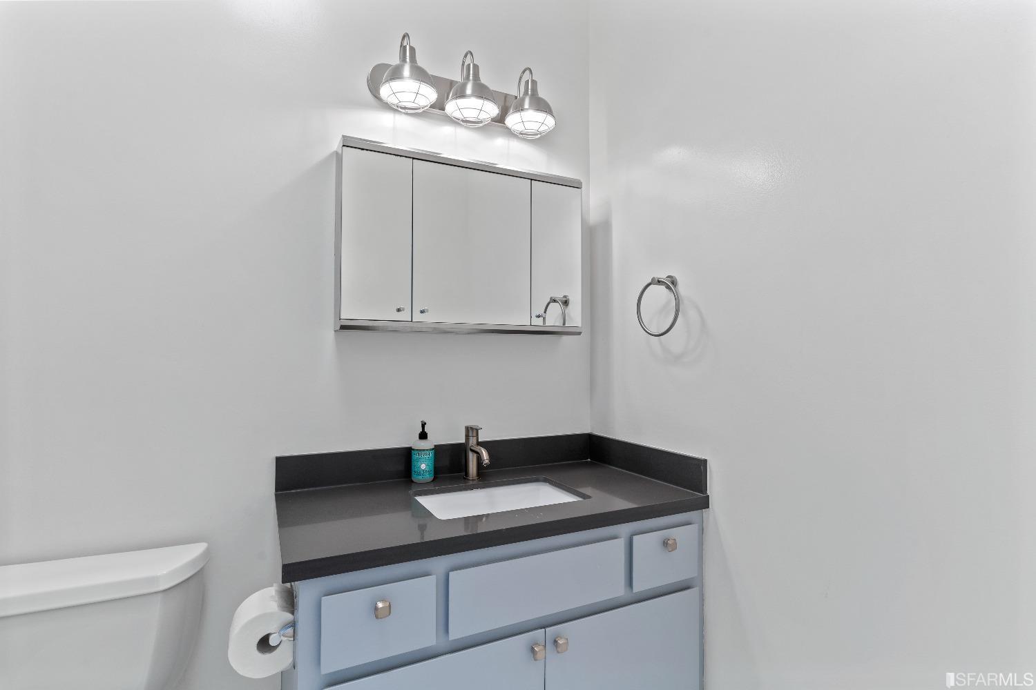 Detail Gallery Image 41 of 60 For 4 Museum Way, San Francisco,  CA 94114 - 2 Beds | 2 Baths