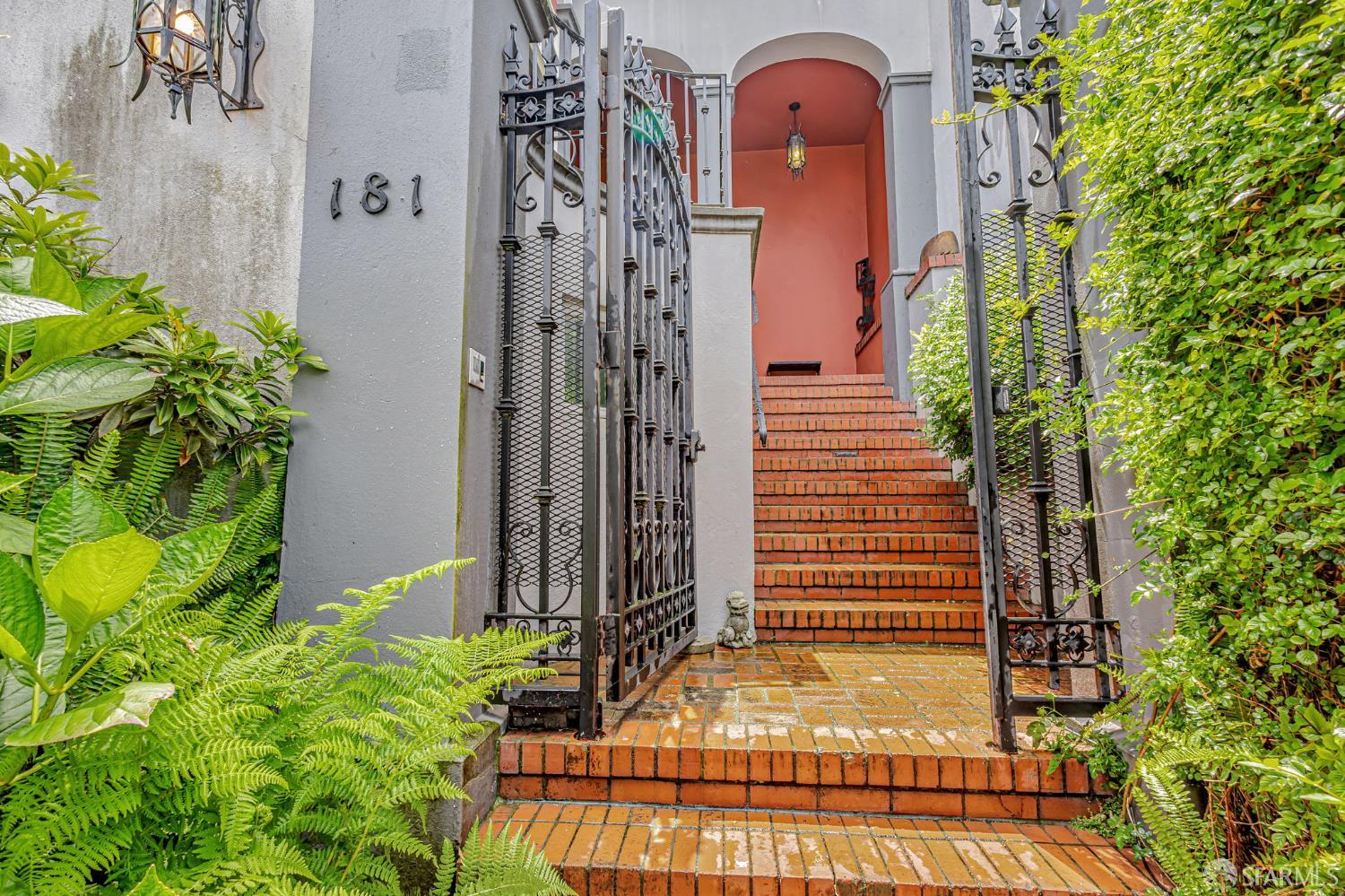 Detail Gallery Image 6 of 64 For 181 Marina Blvd, San Francisco,  CA 94123 - 3 Beds | 3/1 Baths