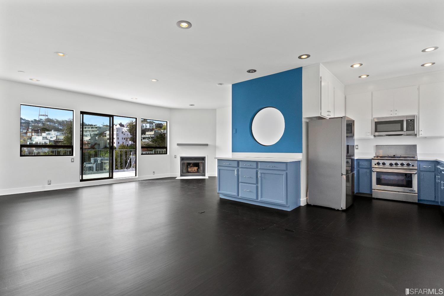 Detail Gallery Image 2 of 60 For 4 Museum Way, San Francisco,  CA 94114 - 2 Beds | 2 Baths