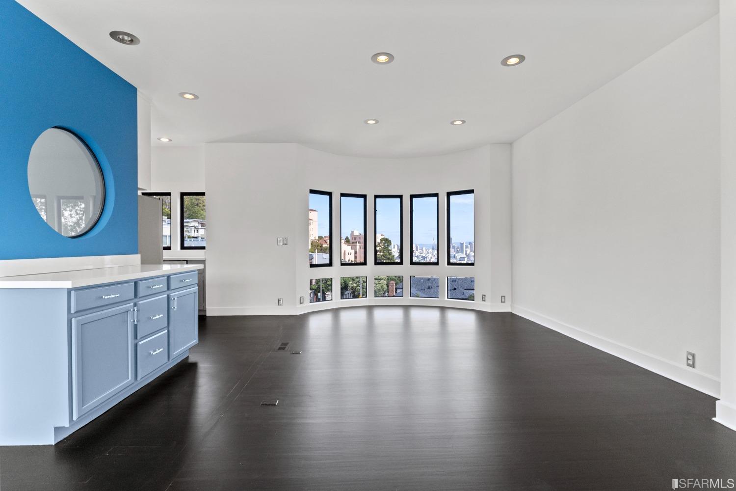 Detail Gallery Image 11 of 60 For 4 Museum Way, San Francisco,  CA 94114 - 2 Beds | 2 Baths