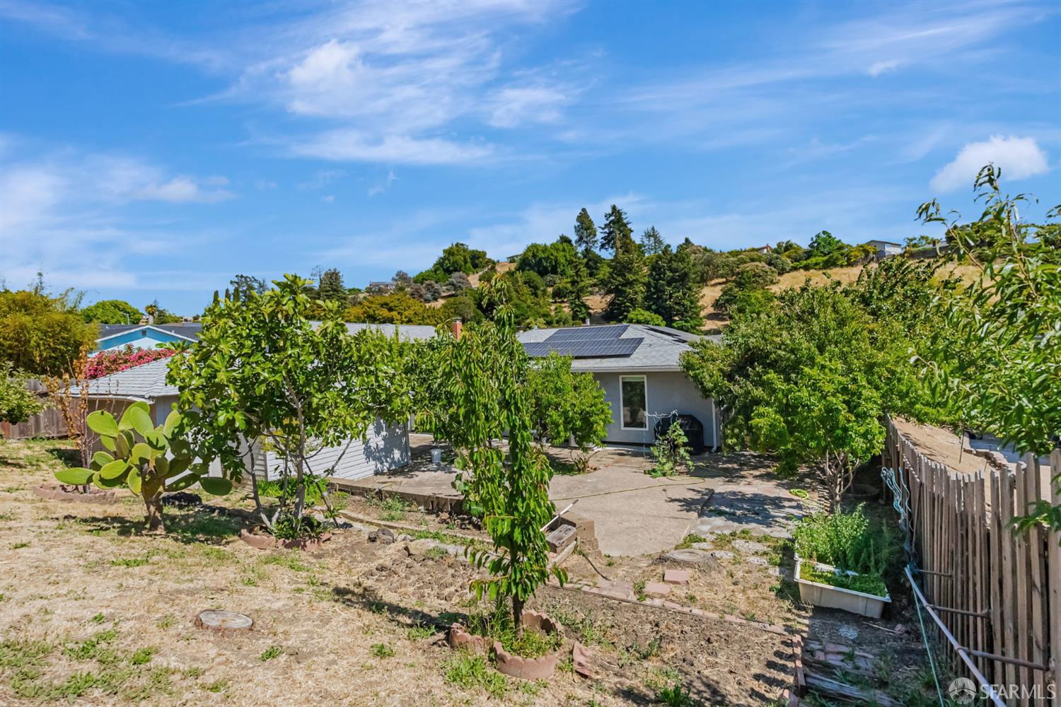 Detail Gallery Image 34 of 36 For 2675 Simas Ave, Pinole,  CA 94564 - 3 Beds | 2 Baths