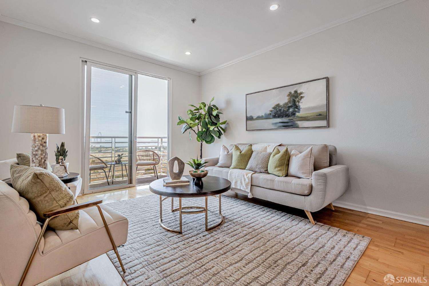 Detail Gallery Image 3 of 36 For 501 Crescent Way #5407,  San Francisco,  CA 94134 - 2 Beds | 2 Baths