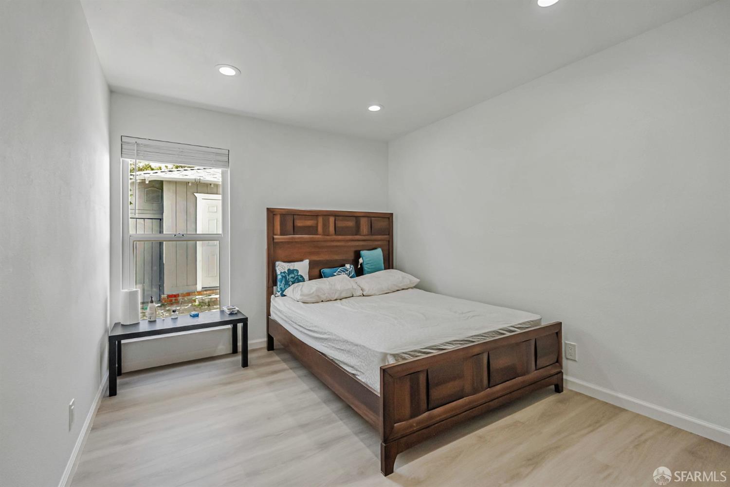 Detail Gallery Image 17 of 36 For 2675 Simas Ave, Pinole,  CA 94564 - 3 Beds | 2 Baths