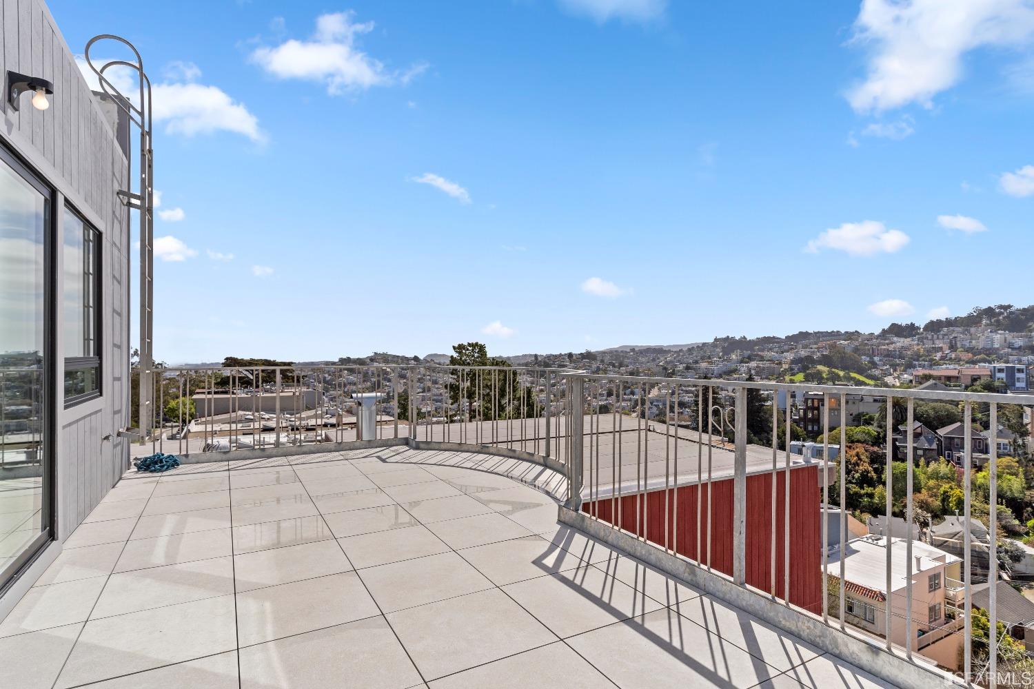 Detail Gallery Image 20 of 60 For 4 Museum Way, San Francisco,  CA 94114 - 2 Beds | 2 Baths