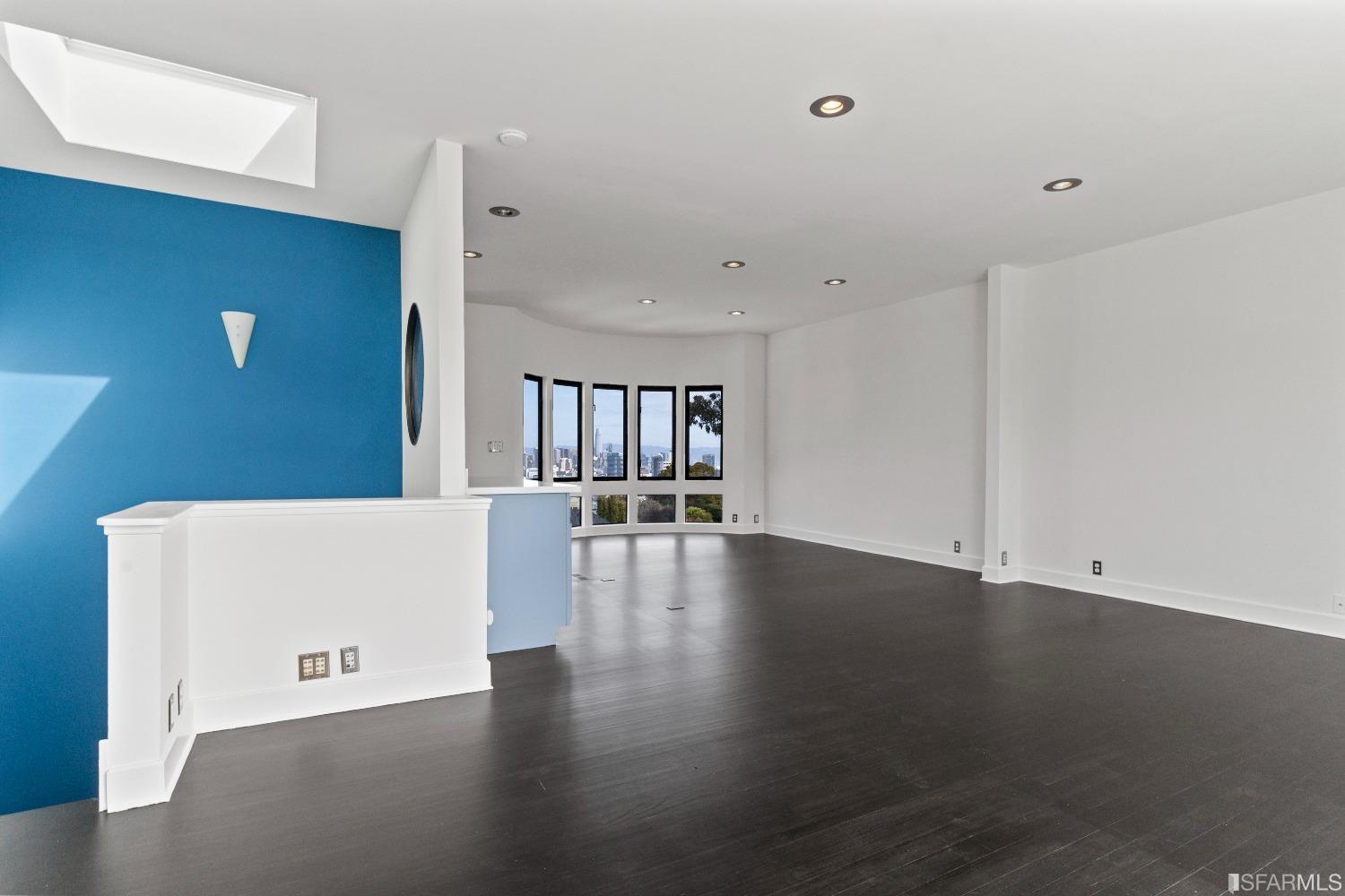 Detail Gallery Image 5 of 60 For 4 Museum Way, San Francisco,  CA 94114 - 2 Beds | 2 Baths