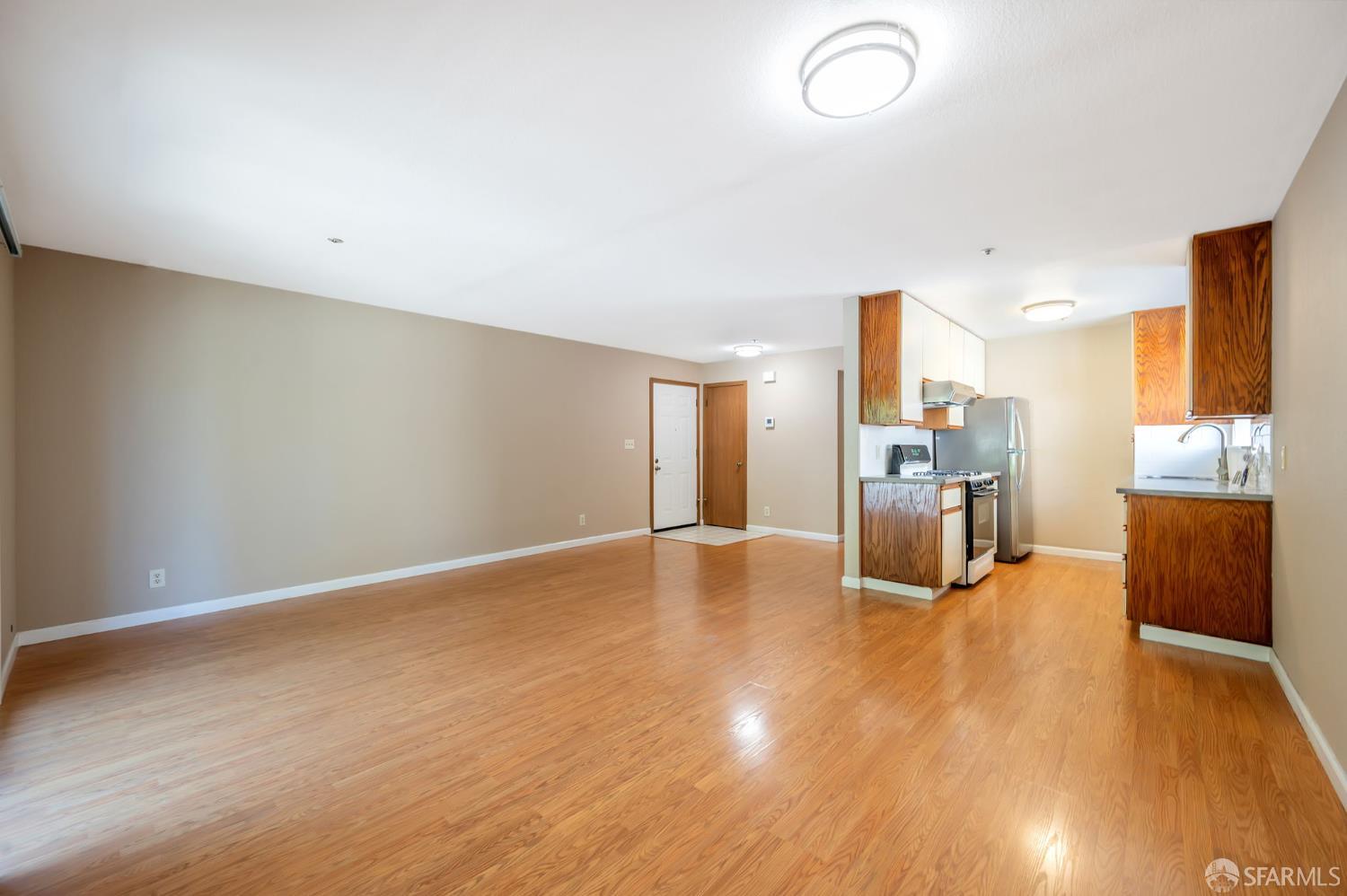 Detail Gallery Image 11 of 31 For 1021 San Luis Cir #612,  Daly City,  CA 94014 - 2 Beds | 2 Baths