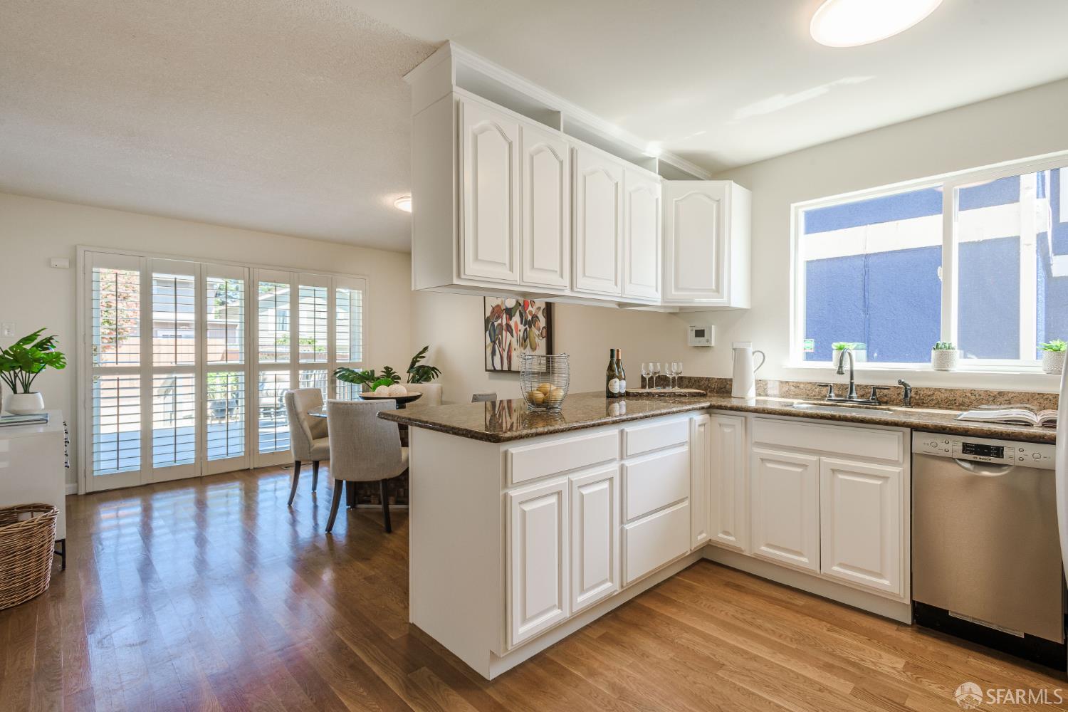 Detail Gallery Image 3 of 24 For 72 Dover Ct, Daly City,  CA 94015 - 3 Beds | 1/1 Baths