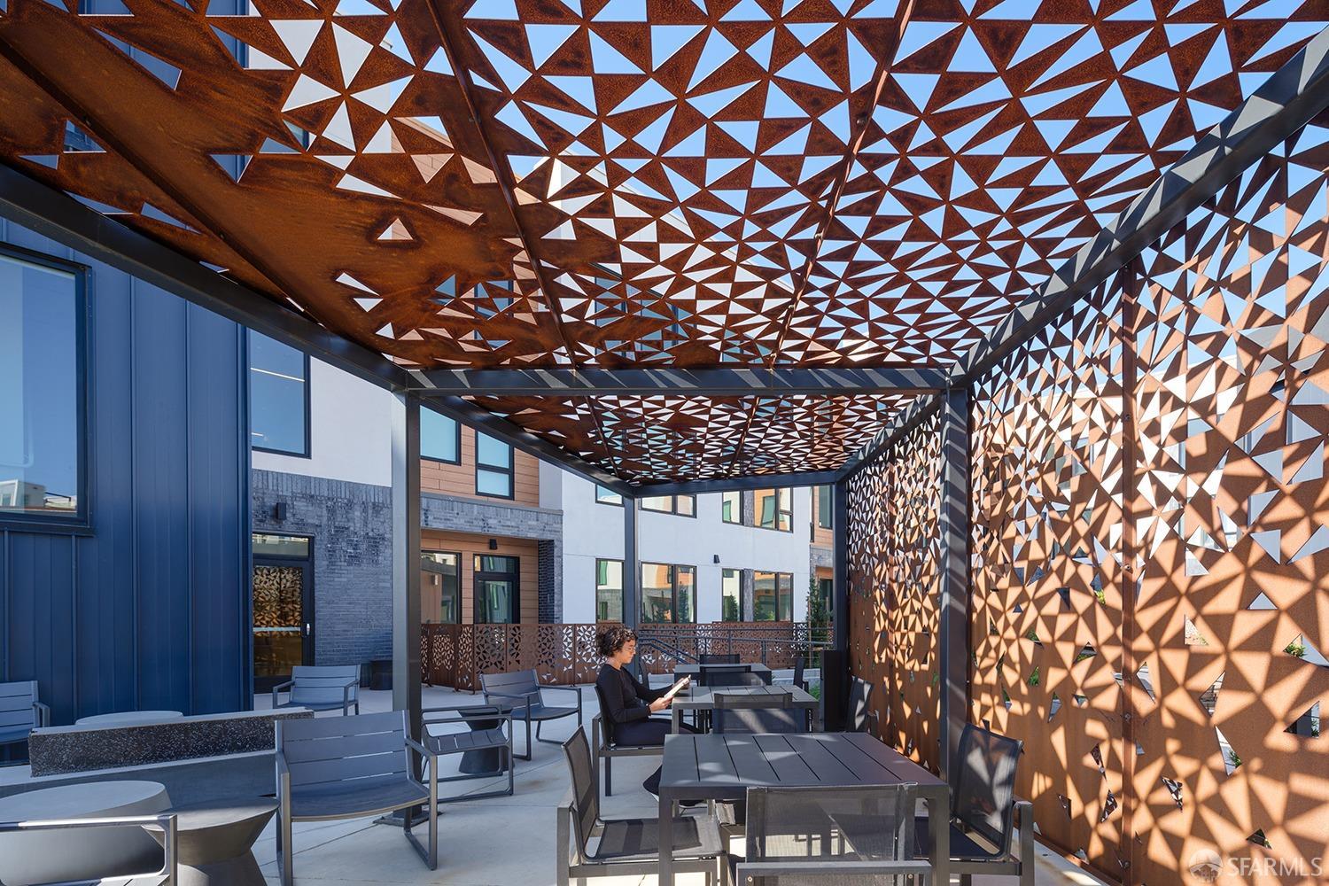 Detail Gallery Image 18 of 25 For 52 Kirkwood Ave #322,  San Francisco,  CA 94124 - 1 Beds | 1 Baths