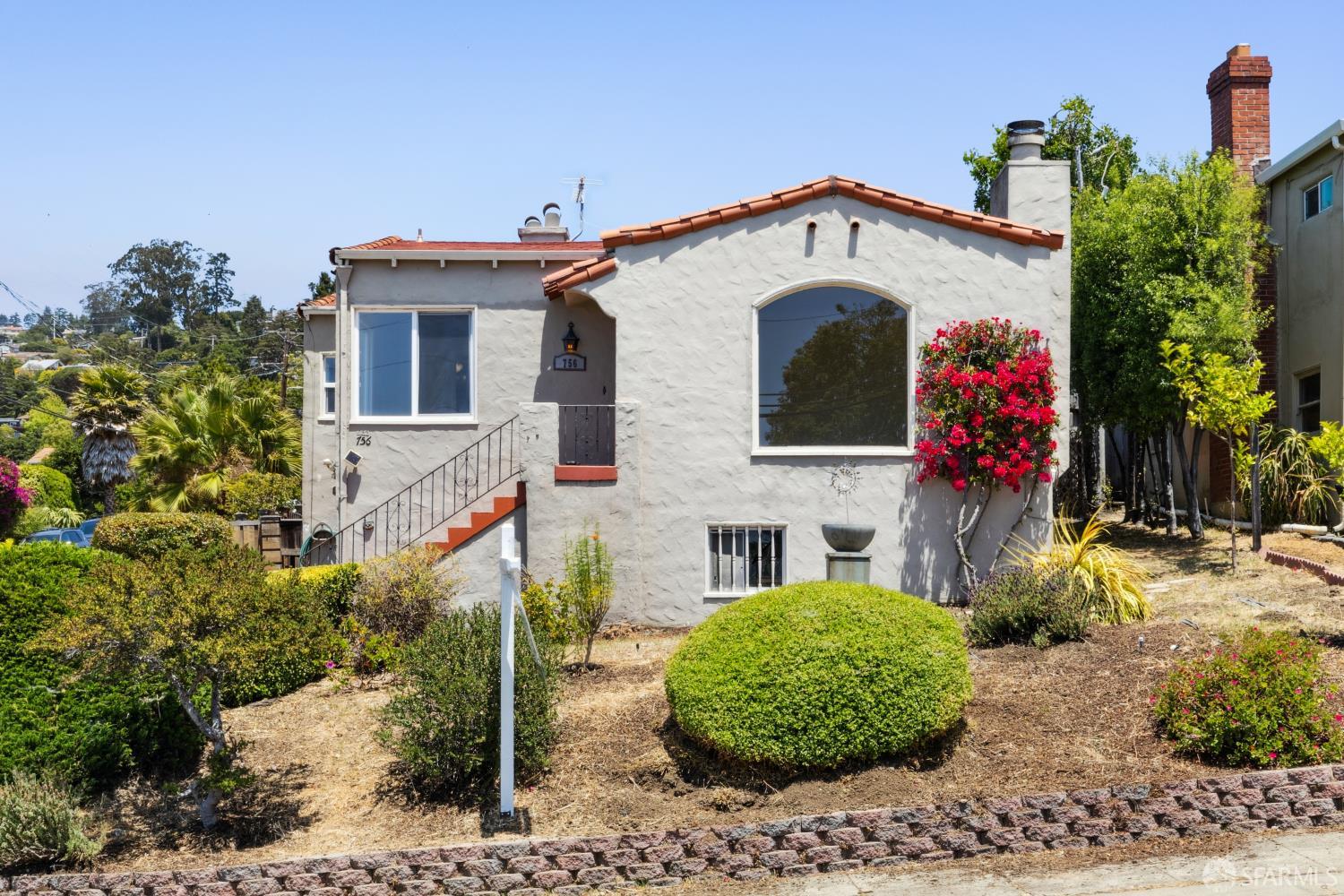 Detail Gallery Image 4 of 67 For 756 Balra Dr, El Cerrito,  CA 94530 - 2 Beds | 2 Baths
