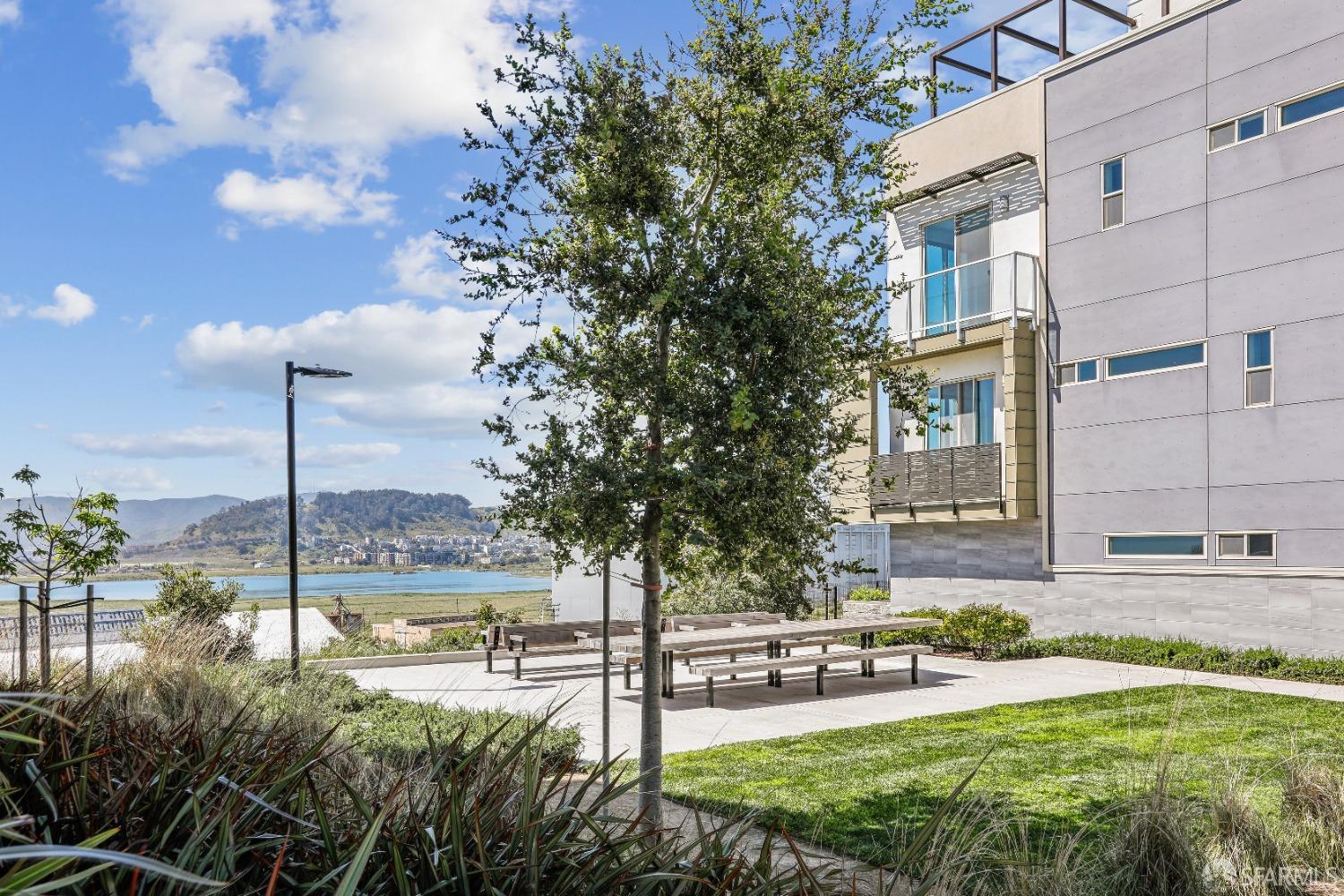 Detail Gallery Image 25 of 25 For 52 Kirkwood Ave #322,  San Francisco,  CA 94124 - 1 Beds | 1 Baths