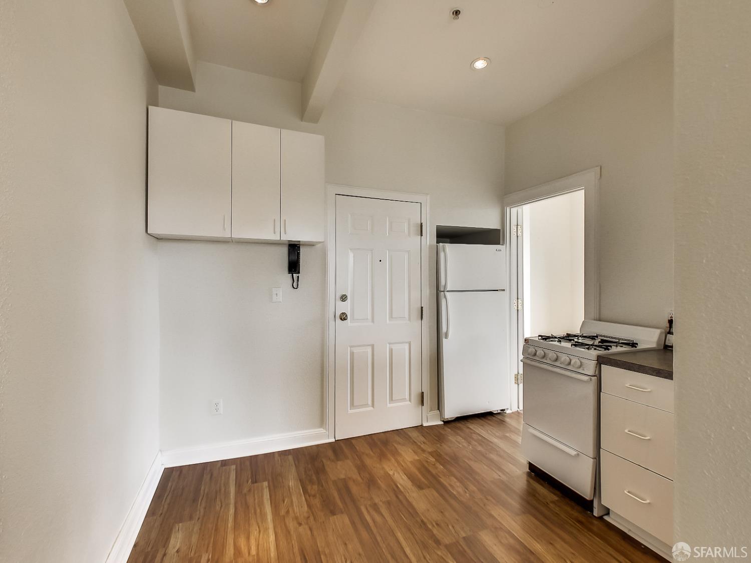 Detail Gallery Image 4 of 16 For 135 8th St, San Francisco,  CA 94130 - – Beds | – Baths