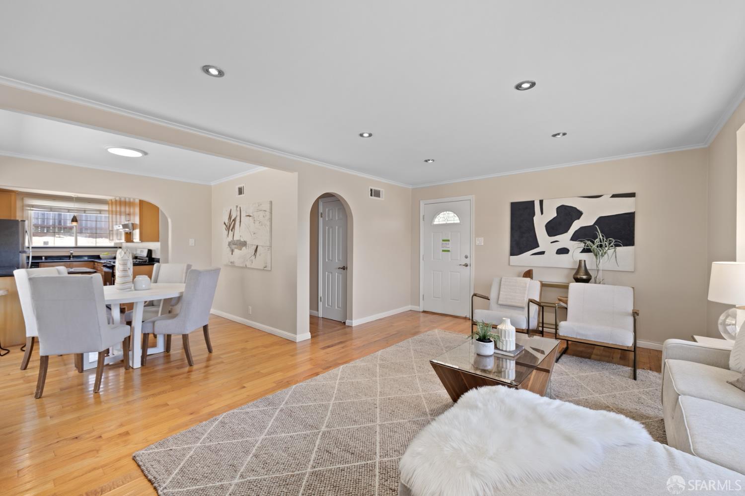 Detail Gallery Image 6 of 14 For 213 Manor Dr, South San Francisco,  CA 94080 - 2 Beds | 1 Baths