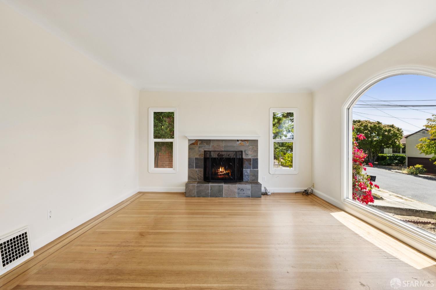 Detail Gallery Image 9 of 67 For 756 Balra Dr, El Cerrito,  CA 94530 - 2 Beds | 2 Baths
