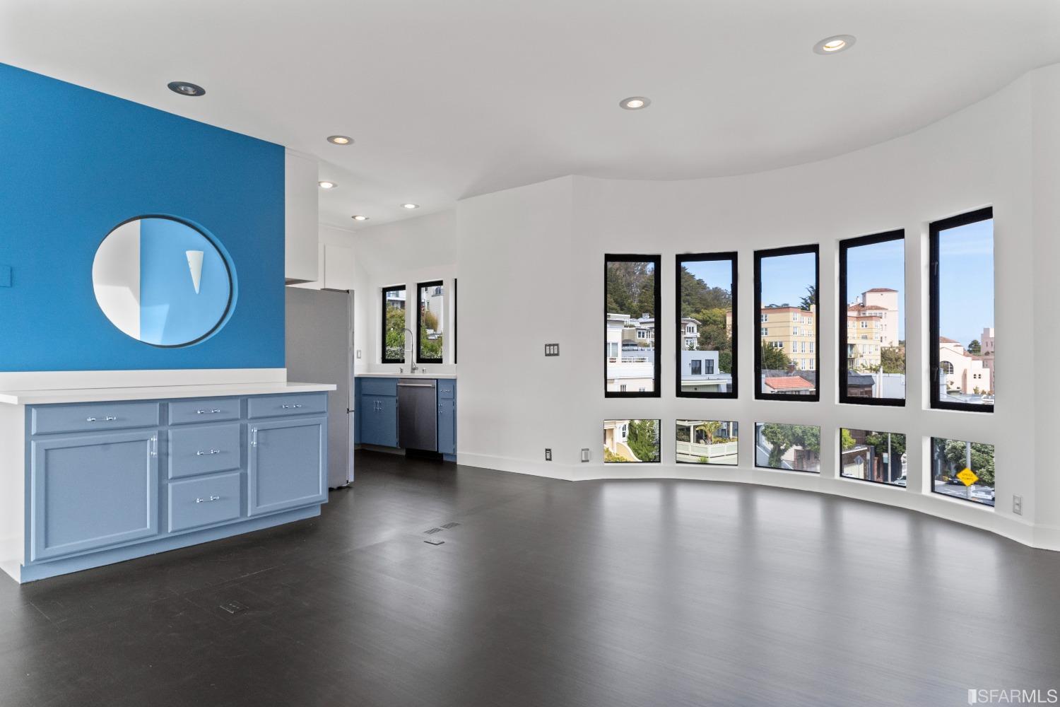 Detail Gallery Image 12 of 60 For 4 Museum Way, San Francisco,  CA 94114 - 2 Beds | 2 Baths