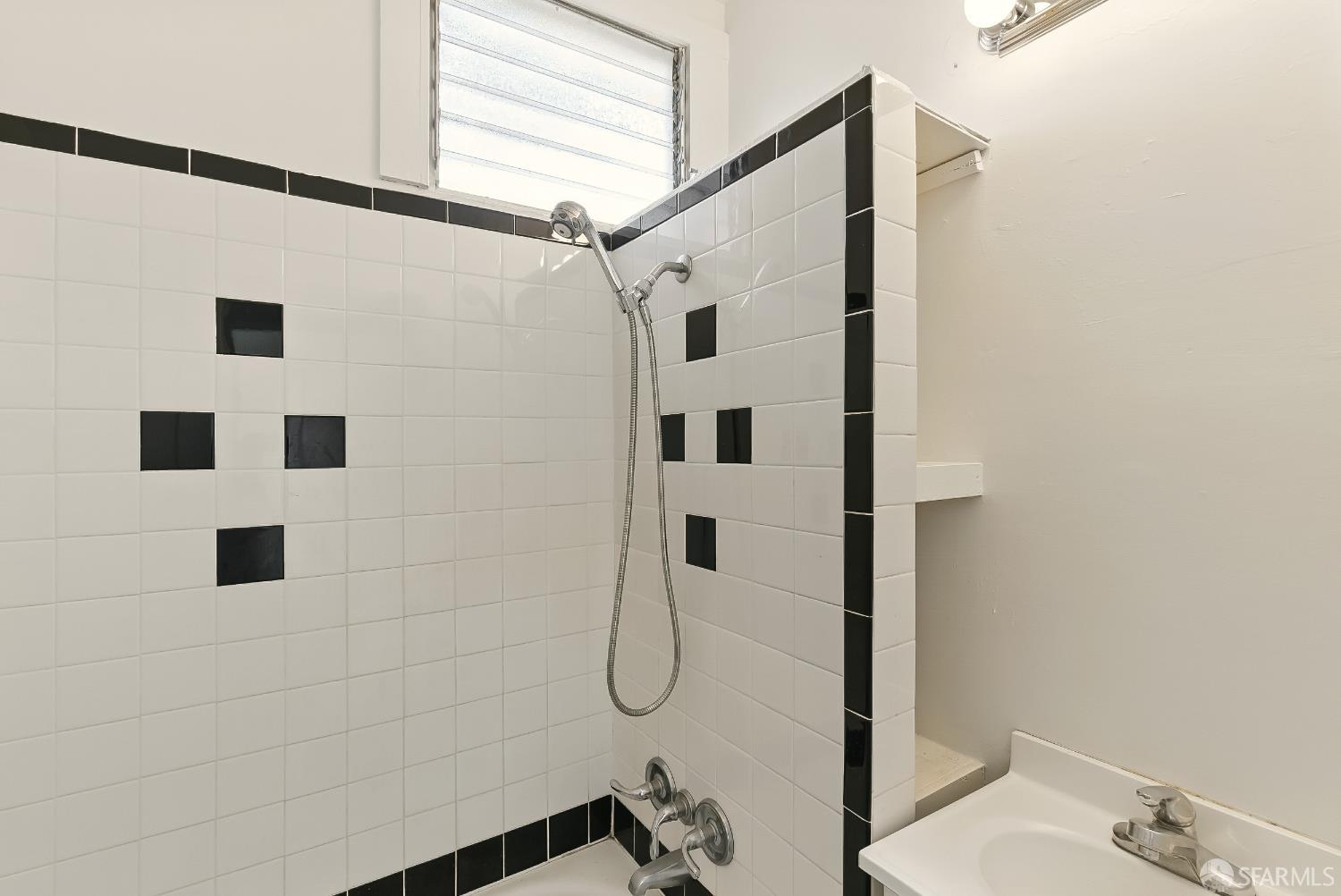 Detail Gallery Image 30 of 40 For 425 Steiner St, San Francisco,  CA 94117 - – Beds | – Baths