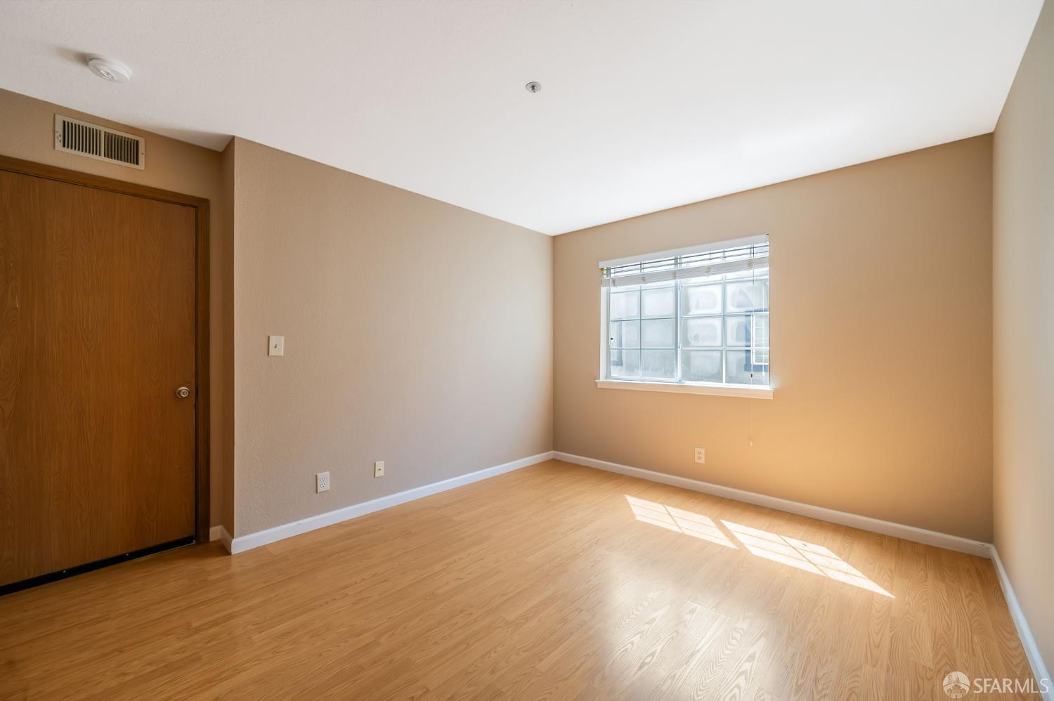 Detail Gallery Image 19 of 31 For 1021 San Luis Cir #612,  Daly City,  CA 94014 - 2 Beds | 2 Baths