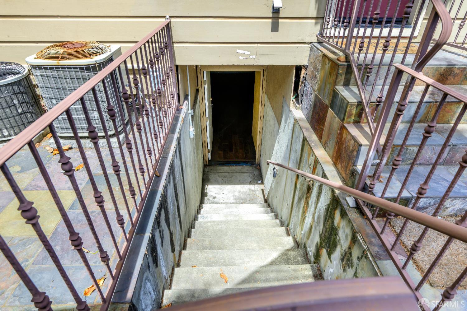 Detail Gallery Image 22 of 29 For 647 N 2nd St, San Jose,  CA 95112 - 4 Beds | 4 Baths