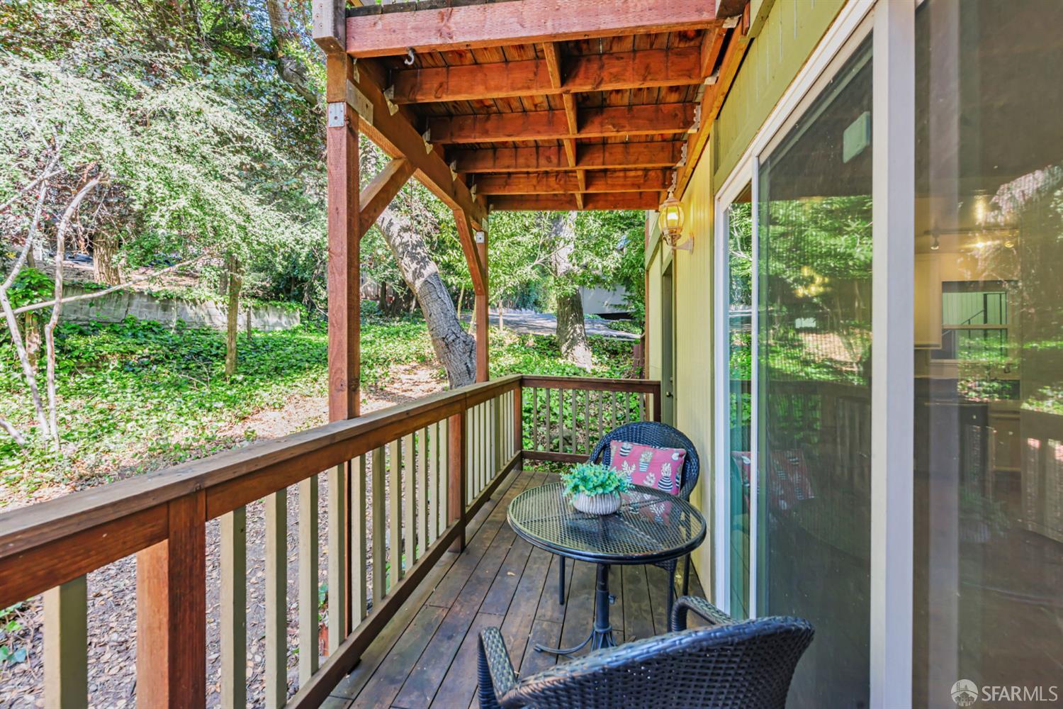Detail Gallery Image 49 of 58 For 4444 Clarewood Dr, Oakland,  CA 94618 - 2 Beds | 2/1 Baths