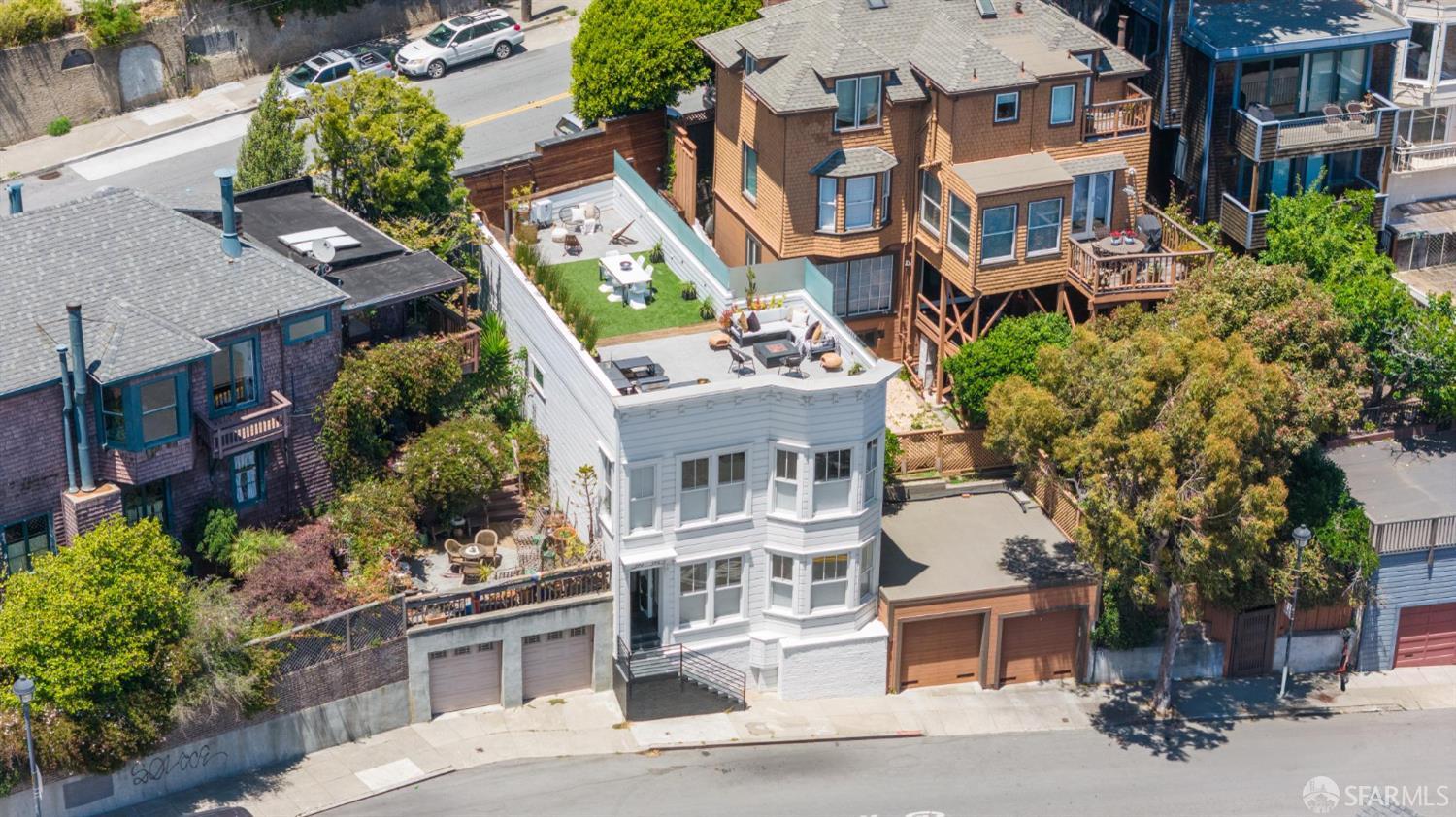Detail Gallery Image 35 of 37 For 392 Corbett Ave, San Francisco,  CA 94114 - 1 Beds | 1/1 Baths