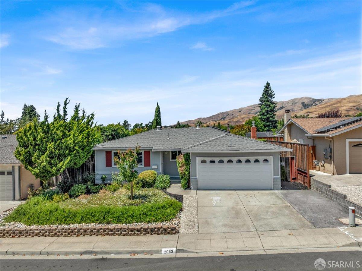 Detail Gallery Image 5 of 59 For 2083 Seacliff Dr, Milpitas,  CA 95035 - 4 Beds | 2 Baths