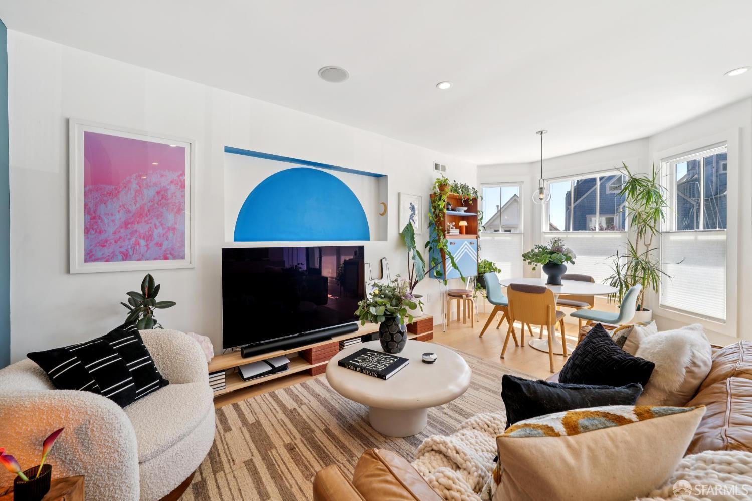 Detail Gallery Image 7 of 37 For 392 Corbett Ave, San Francisco,  CA 94114 - 1 Beds | 1/1 Baths