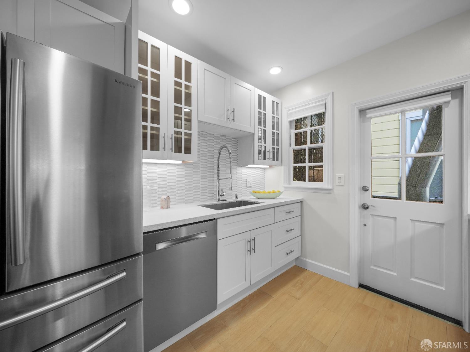 Photo #12: 425050923 Listing: Photo #12