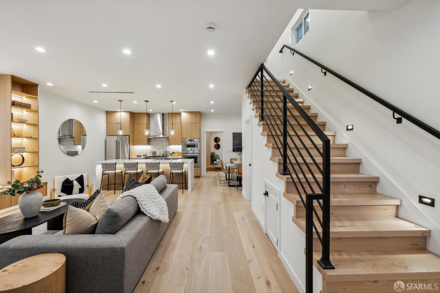 Detail Gallery Image 69 of 83 For 331 London St, San Francisco,  CA 94112 - 4 Beds | 3/1 Baths